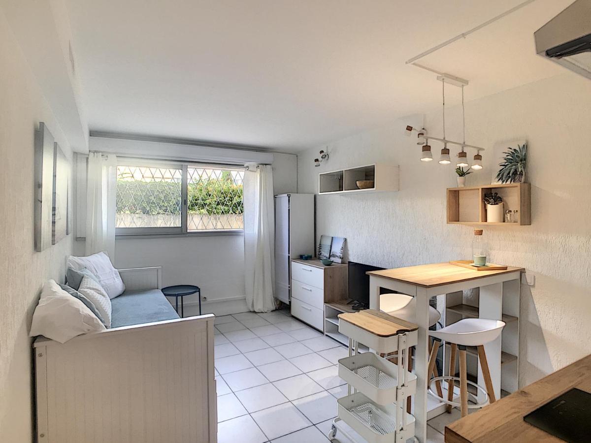 ואלאוריס Golfe Juan Studio Dans Residence Avec Piscine מראה חיצוני תמונה