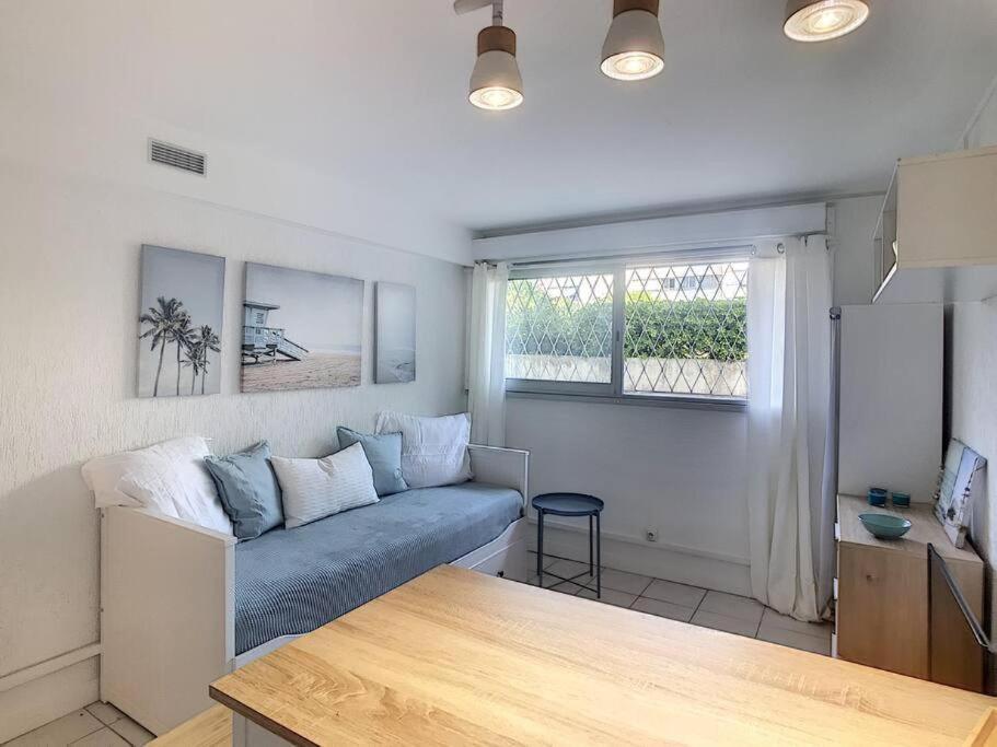 ואלאוריס Golfe Juan Studio Dans Residence Avec Piscine מראה חיצוני תמונה